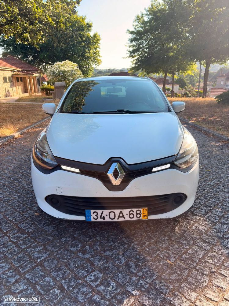 Renault Clio - 1