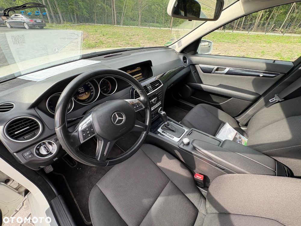Mercedes-Benz Klasa C 200 CDI DPF (BlueEFFICIENCY) 7G-TRONIC - 20