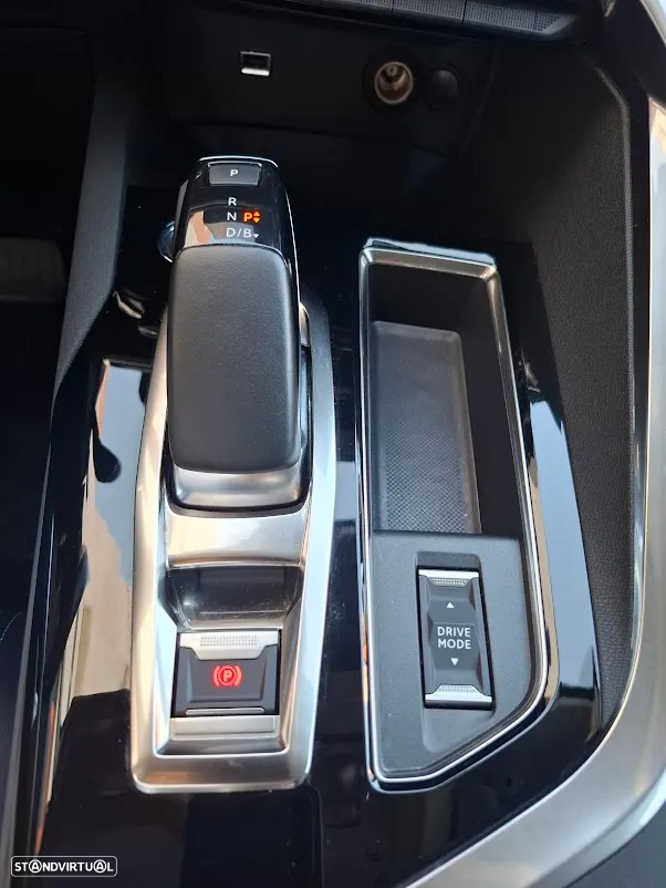 Peugeot 3008 1.6 Hybrid Allure Pack e-EAT8 - 19