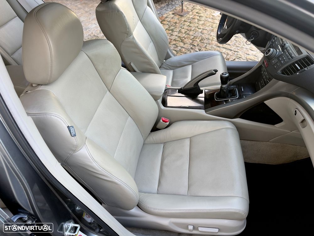 Honda Accord Tourer 2.2 i-DTEC Executive Navi E.Limitada - 57