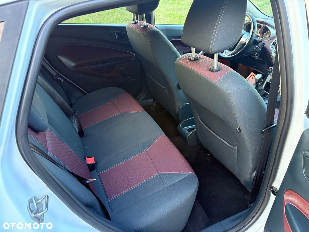 Ford Fiesta 1.4 Titanium - 33