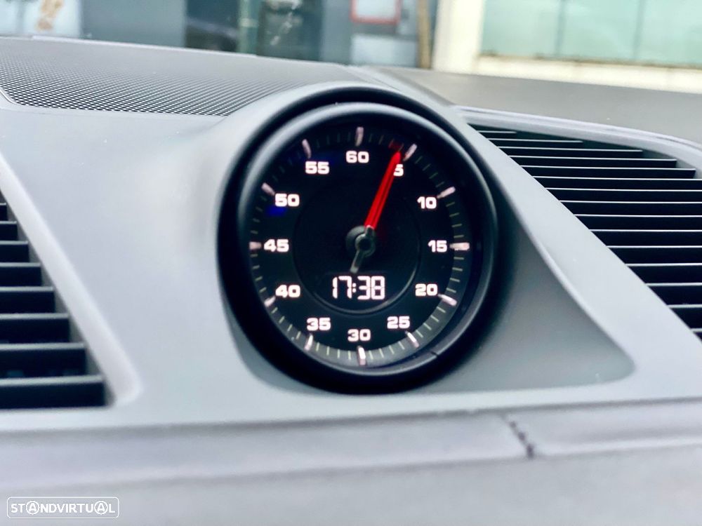 Porsche Cayenne S - 24