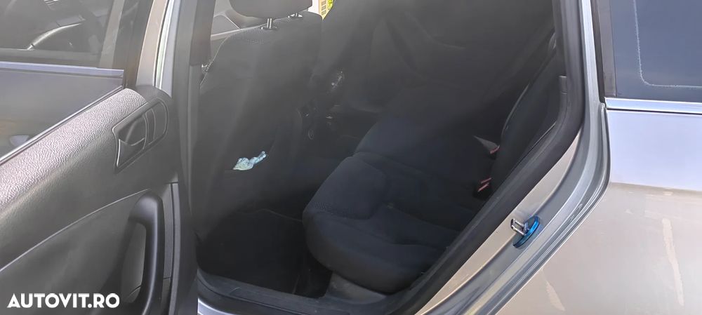 Volkswagen Passat 2.0 TDI DPF DSG Highline - 12