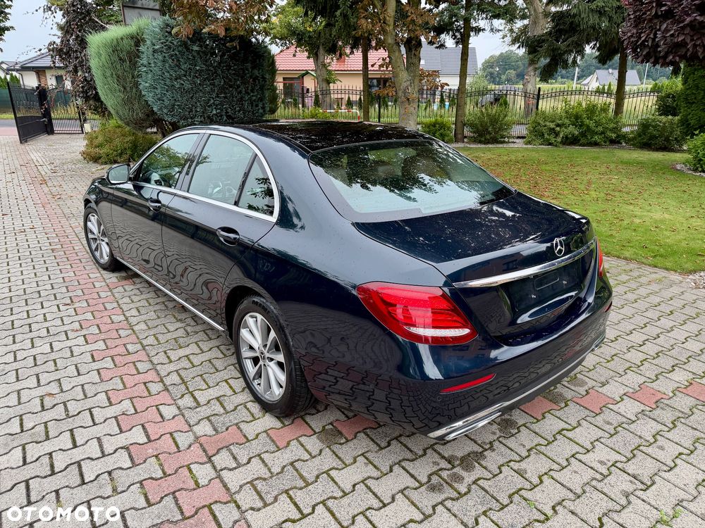 Mercedes-Benz Klasa E 200 d 9G-TRONIC Exclusive - 4