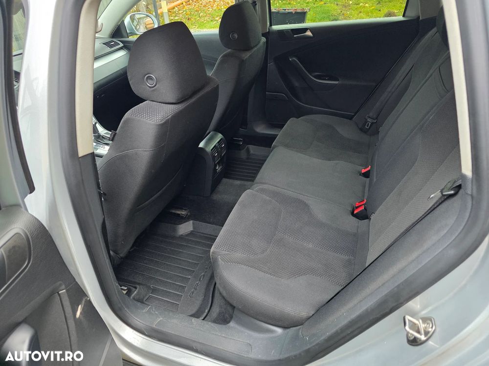 Volkswagen Passat 2.0 TDI DSG Comfortline - 3