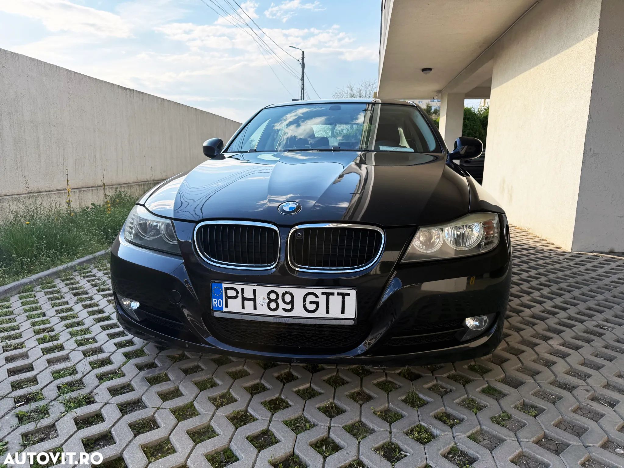BMW Seria 3 318d DPF - 1