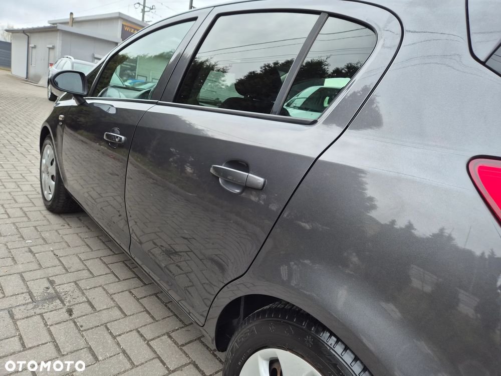 Opel Corsa 1.4 16V Satellite - 24