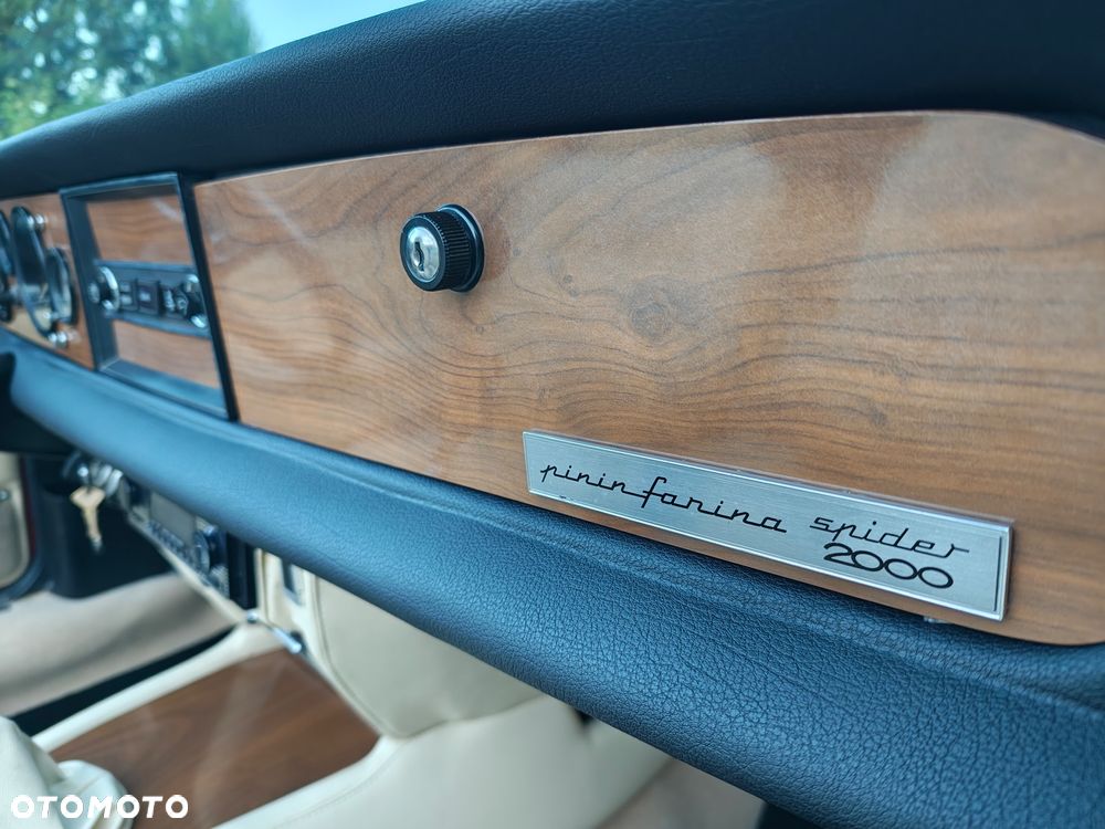 Fiat 124 Spider - 16