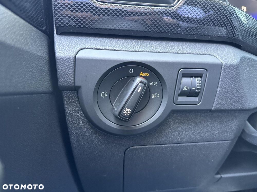 Volkswagen T-Cross - 28