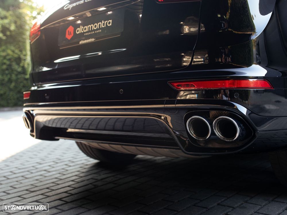 Porsche Cayenne Turbo Tiptronic S - 17