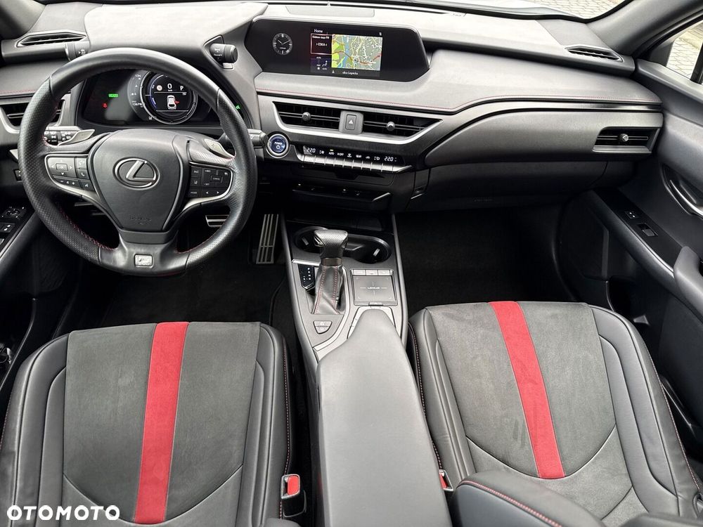 Lexus UX - 23