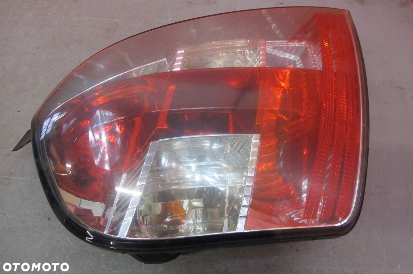 FIAT STILO HB 3D LAMPA LEWA TYŁ TYLNA EUROPA 45823706 - 2
