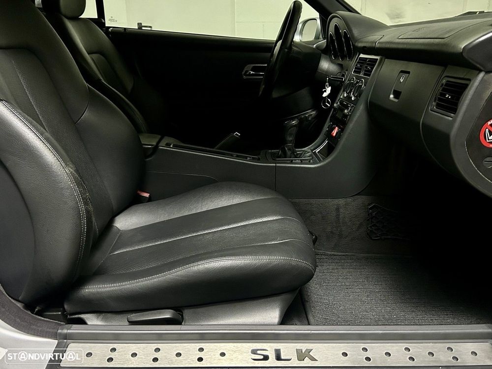 Mercedes-Benz SLK 200 - 40