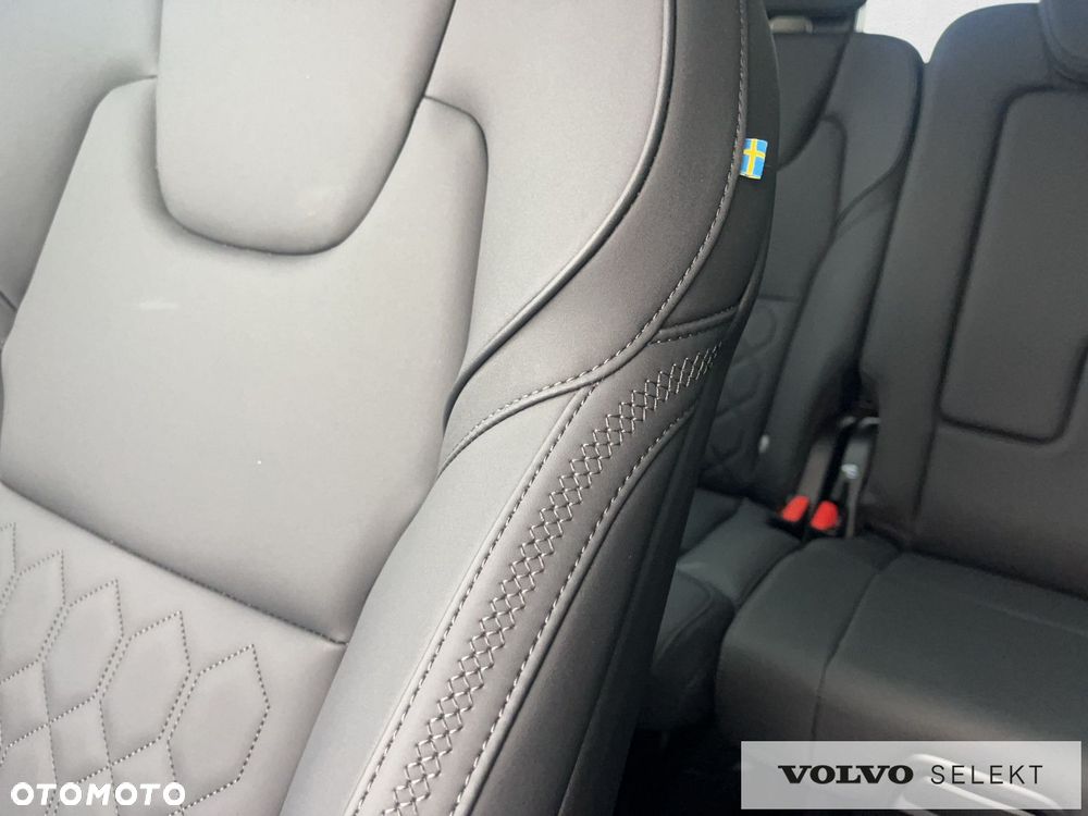 Volvo XC 90 - 25