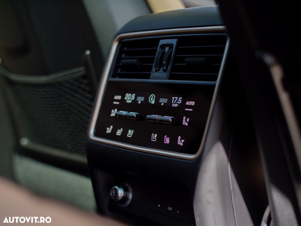 Porsche Cayenne - 9