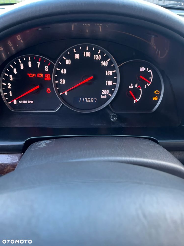 Suzuki Grand Vitara 2.7 V6 - 6