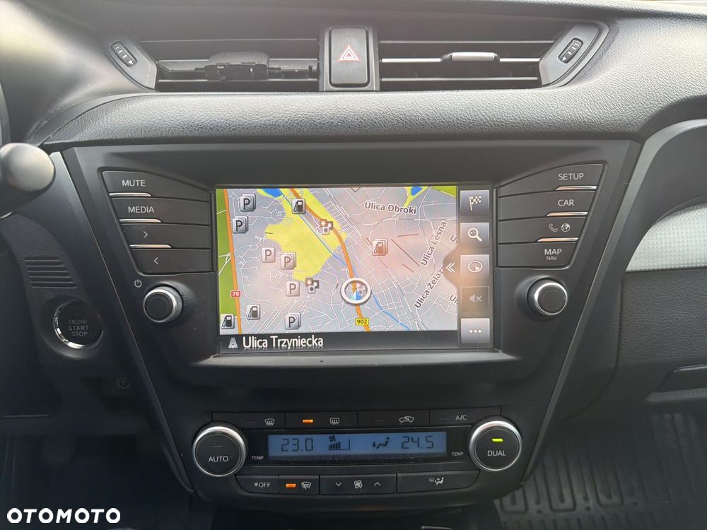 Toyota Avensis 2.0 D-4D Premium - 15
