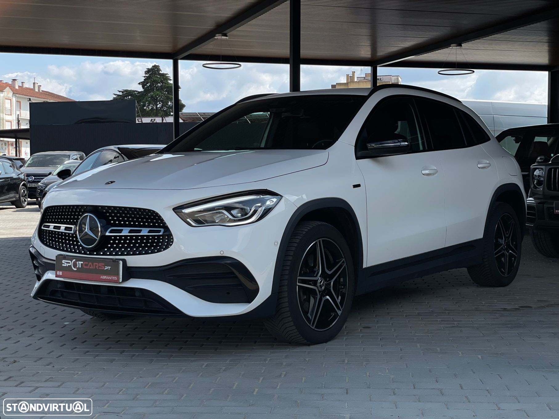 Mercedes-Benz GLA 250 e AMG Line - 3