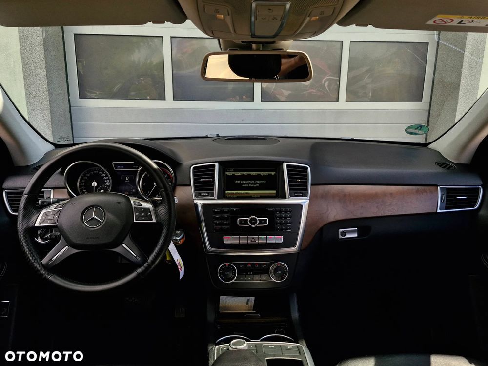 Mercedes-Benz ML 350 BlueTEC 4MATIC 7G-TRONIC - 25