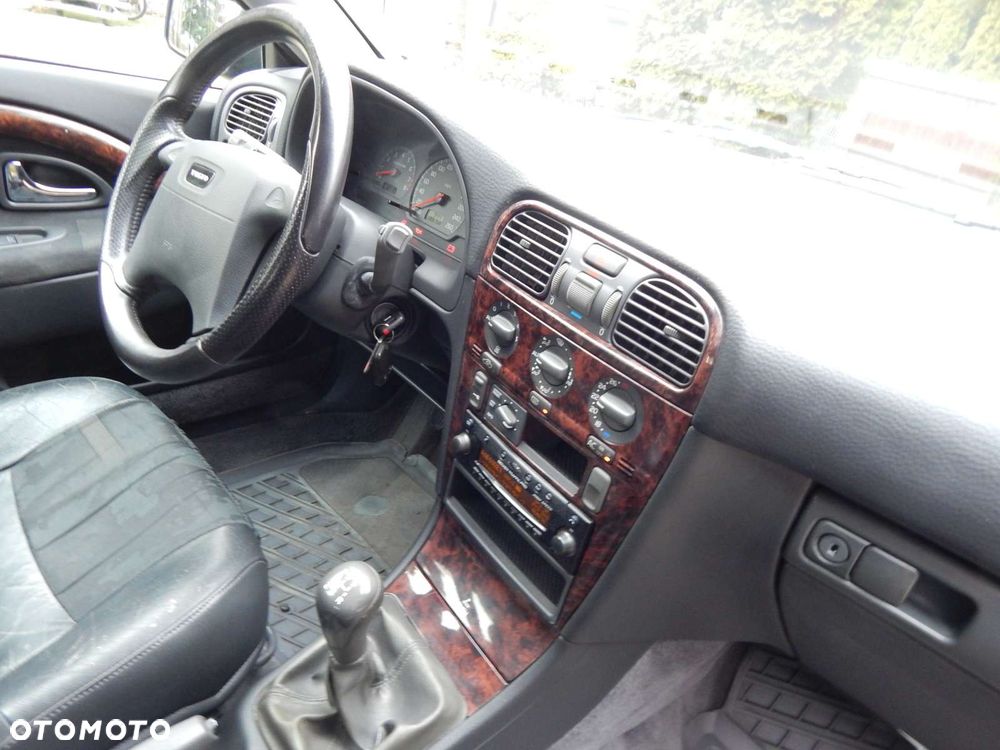 Volvo V40 2.0 Elegance - 28