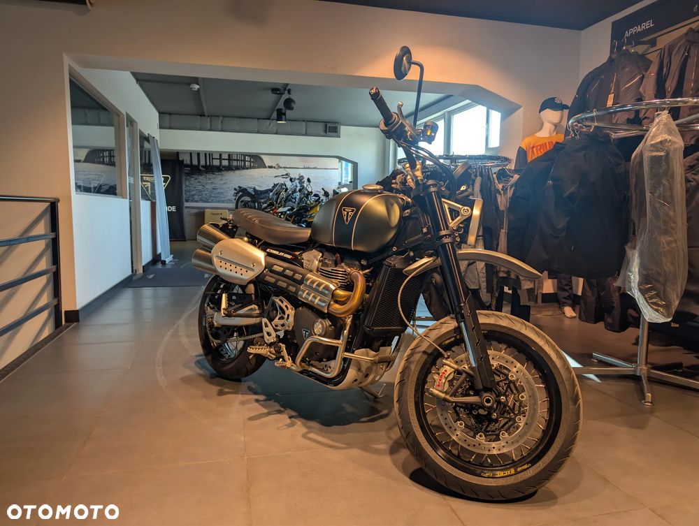Triumph Scrambler - 1