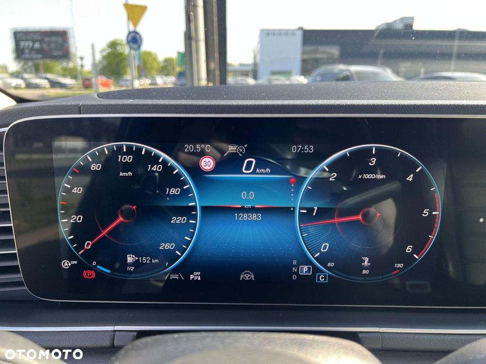Mercedes-Benz GLS - 14