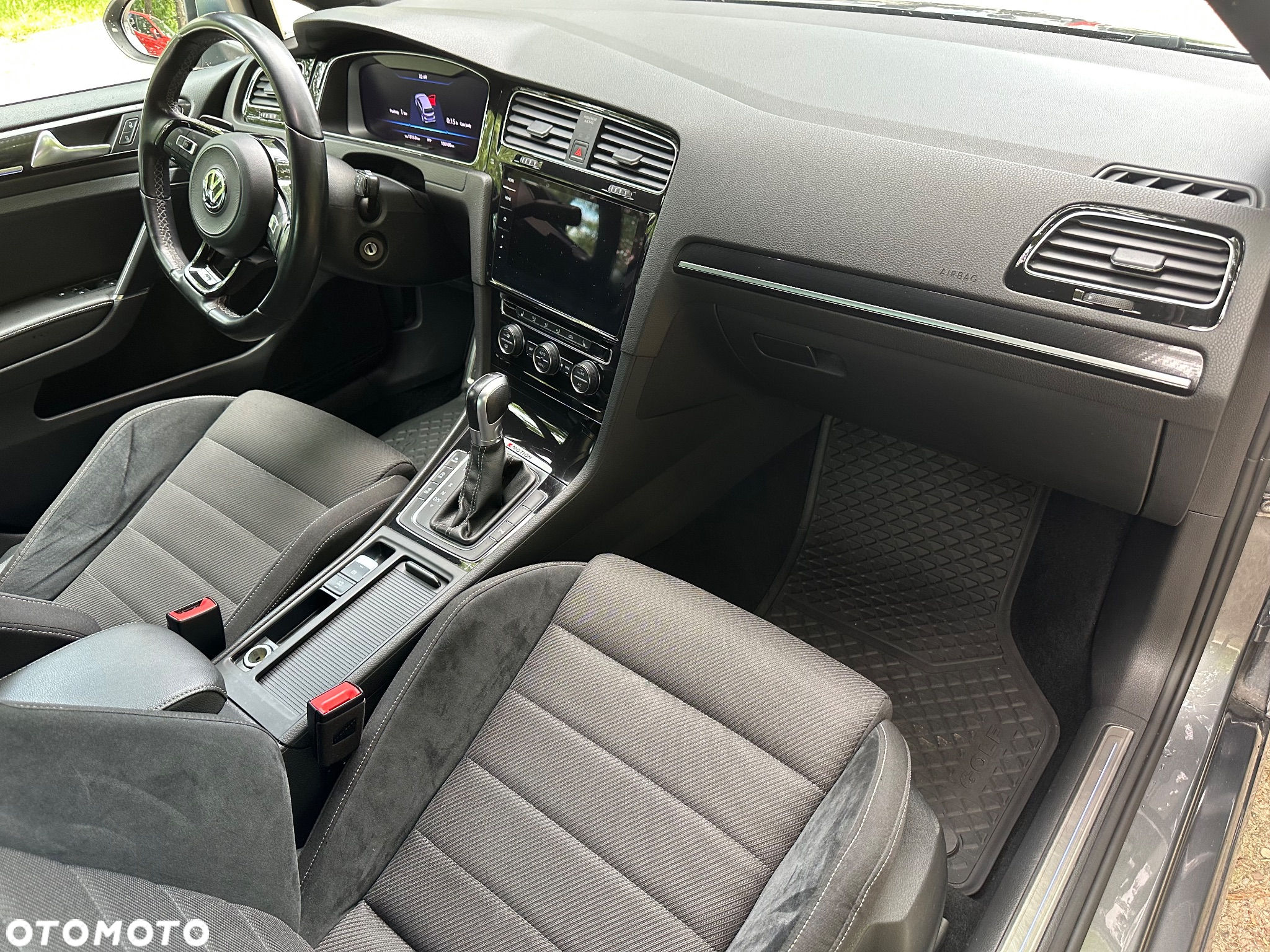 Volkswagen Golf VII 2.0 TSI BMT 4Mot R DSG - 6
