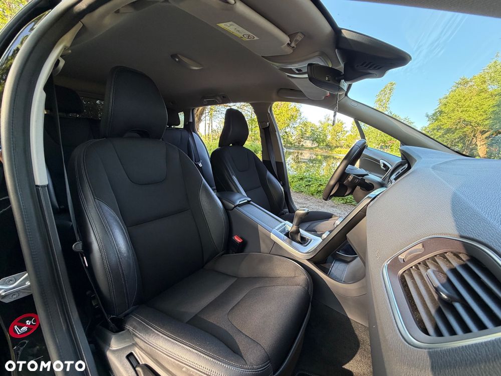 Volvo V60 D2 Drive-E Dynamic Edition (Momentum) - 34