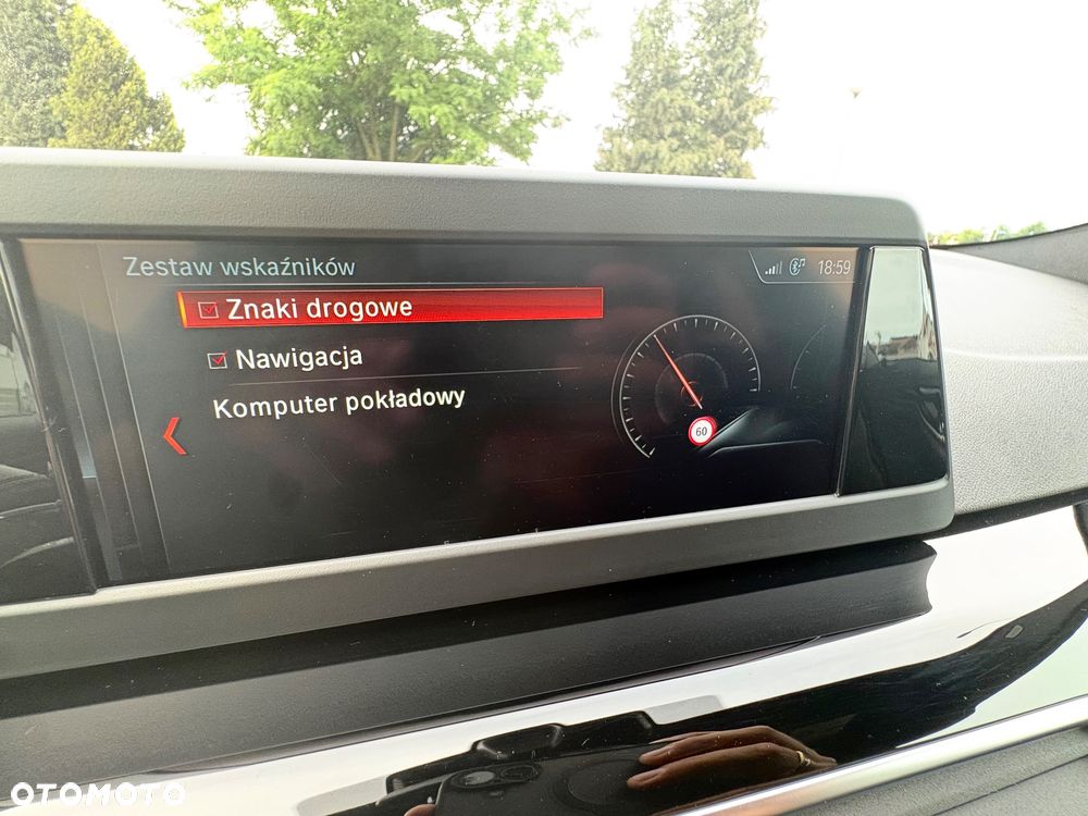 BMW Seria 5 520d xDrive Luxury Line sport - 34