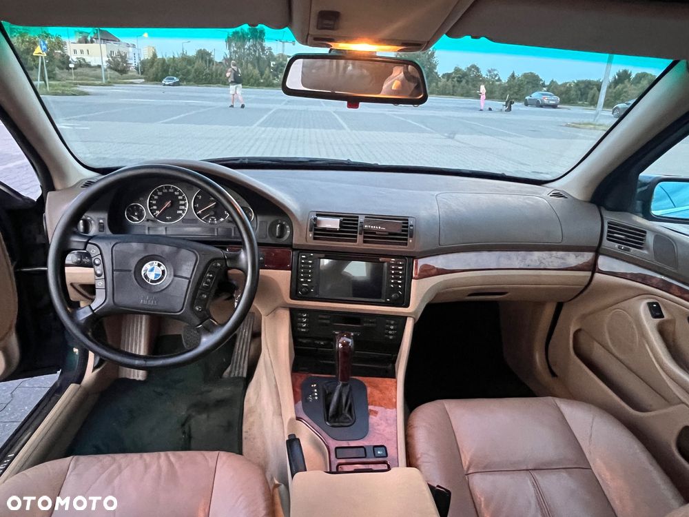 BMW Seria 5 - 11