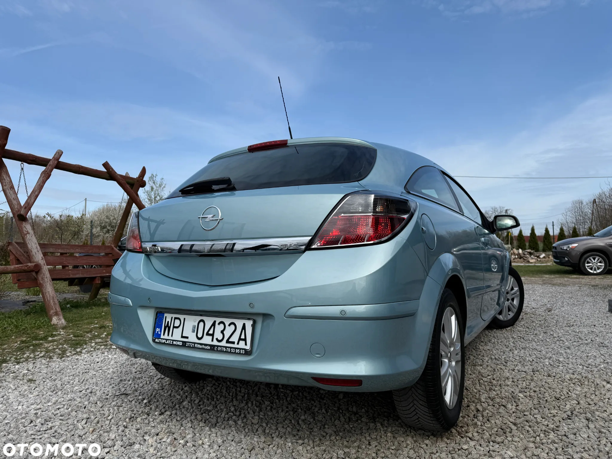 Opel Astra III GTC 1.6 Cosmo - 33