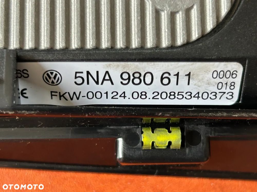 Ładowarka indukcyjna SKODA 5NA980611 - 4