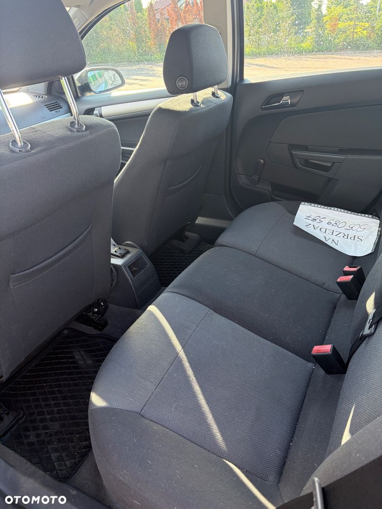 Opel Astra 1.9 CDTI - 9