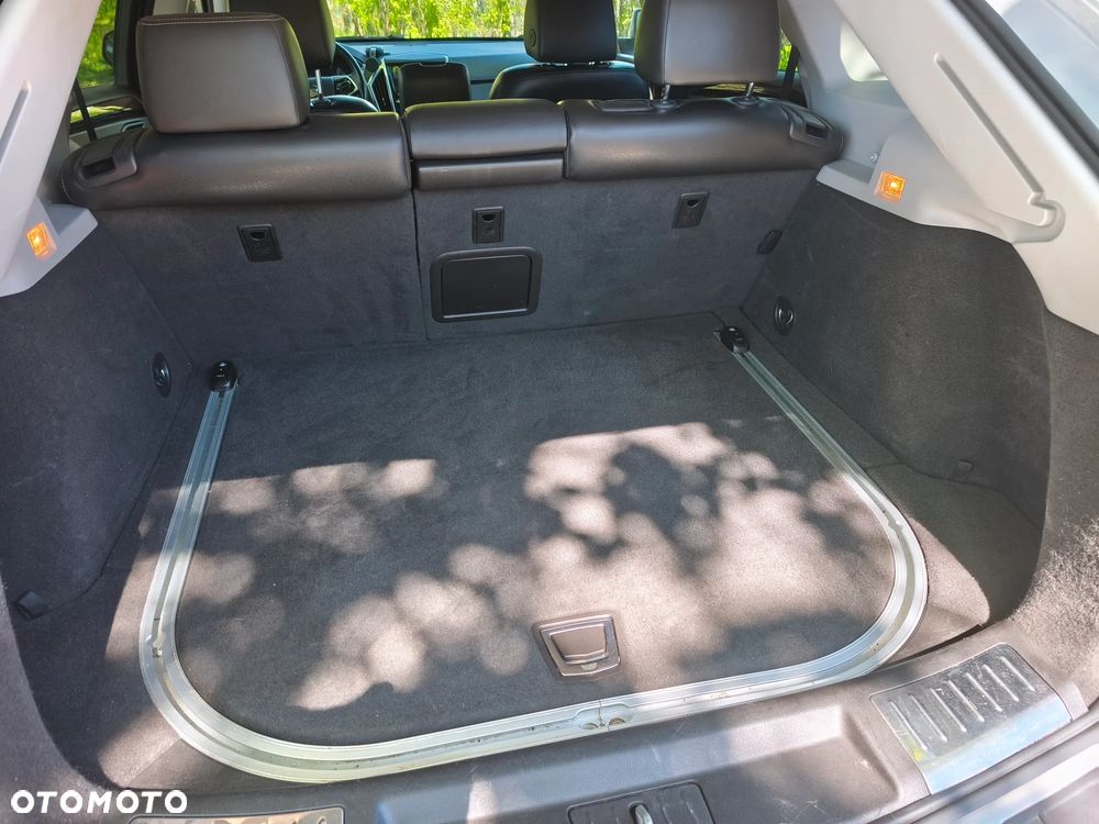Cadillac SRX - 20