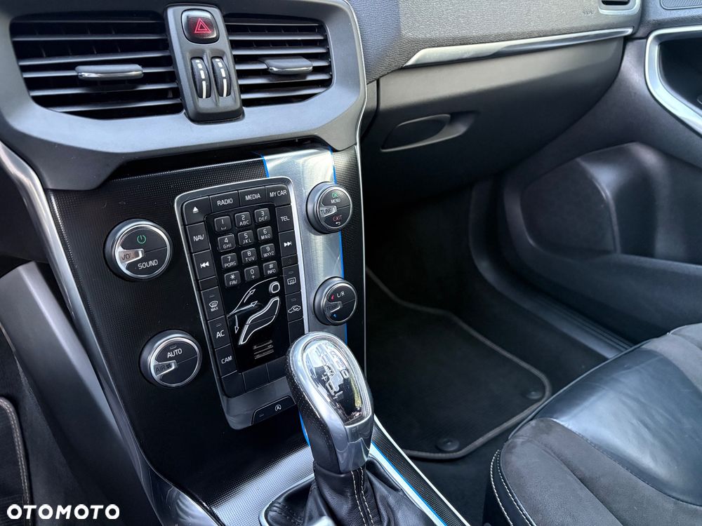 Volvo V40 - 17