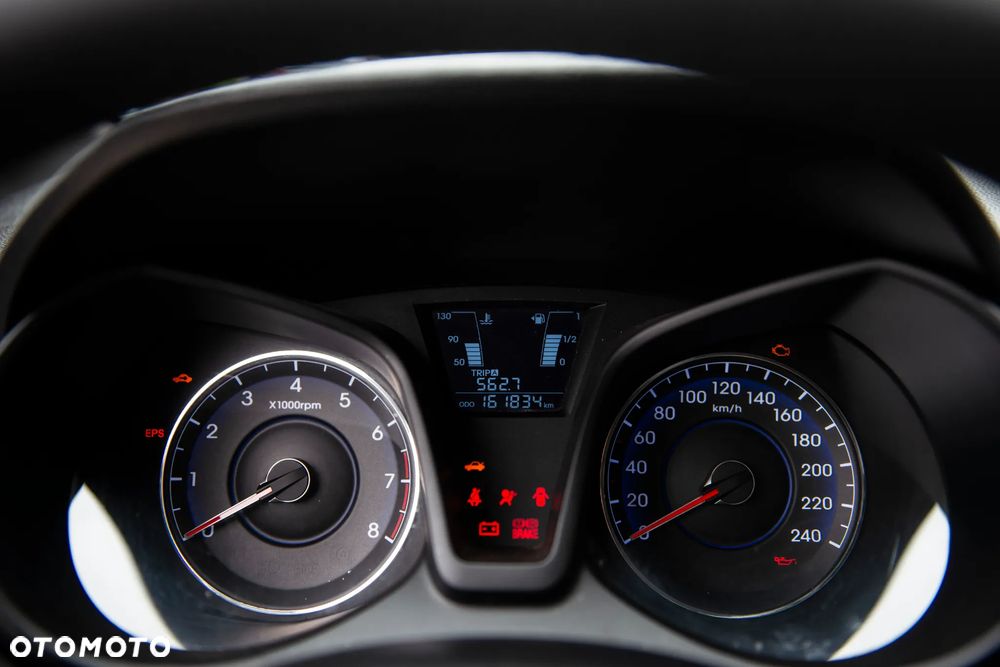 Hyundai ix20 1.4 blue Comfort - 28