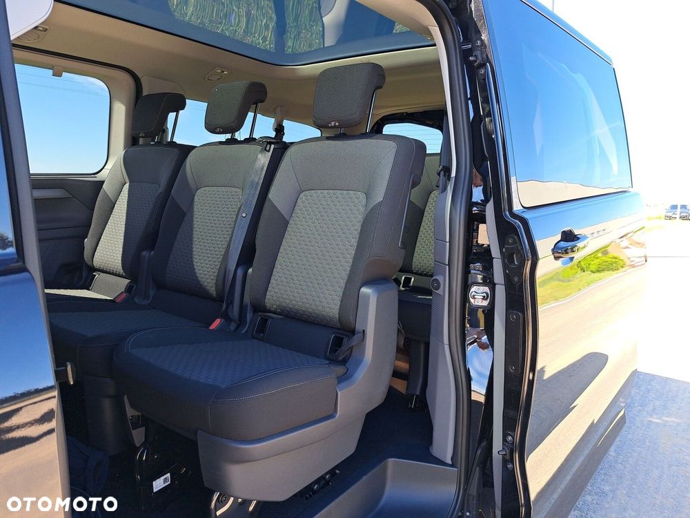 Volkswagen Caravelle - 17