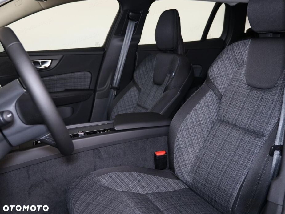 Volvo V60 B4 B Core - 11