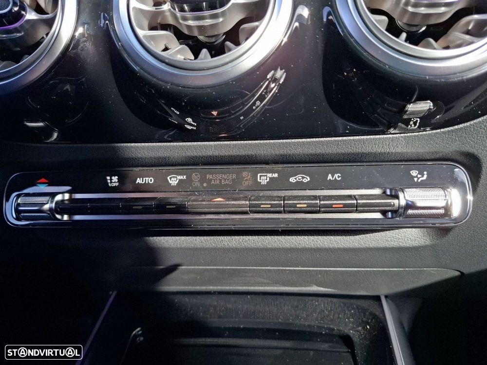 Mercedes-Benz GLA 180 d Progressive - 21