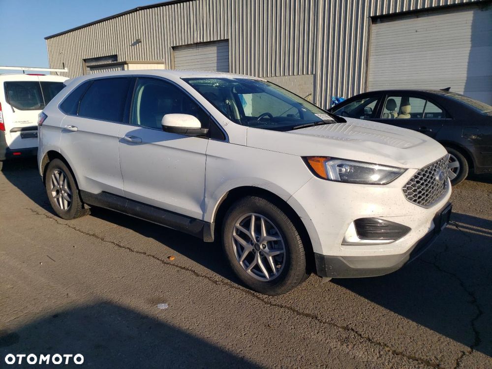 Ford Edge - 4
