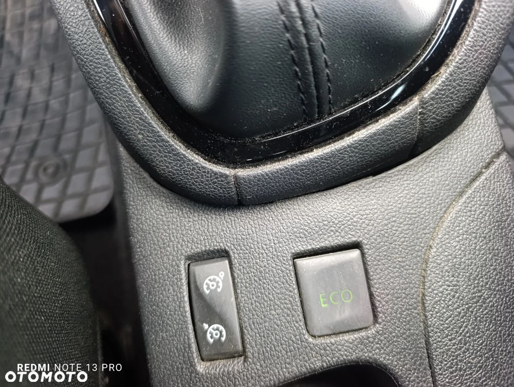 Renault Clio ENERGY TCe 90 Start & Stop LIMITED 2018 - 39