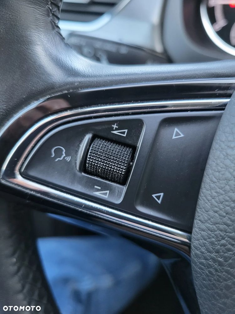 Skoda RAPID 1.0 TSI Style - 18