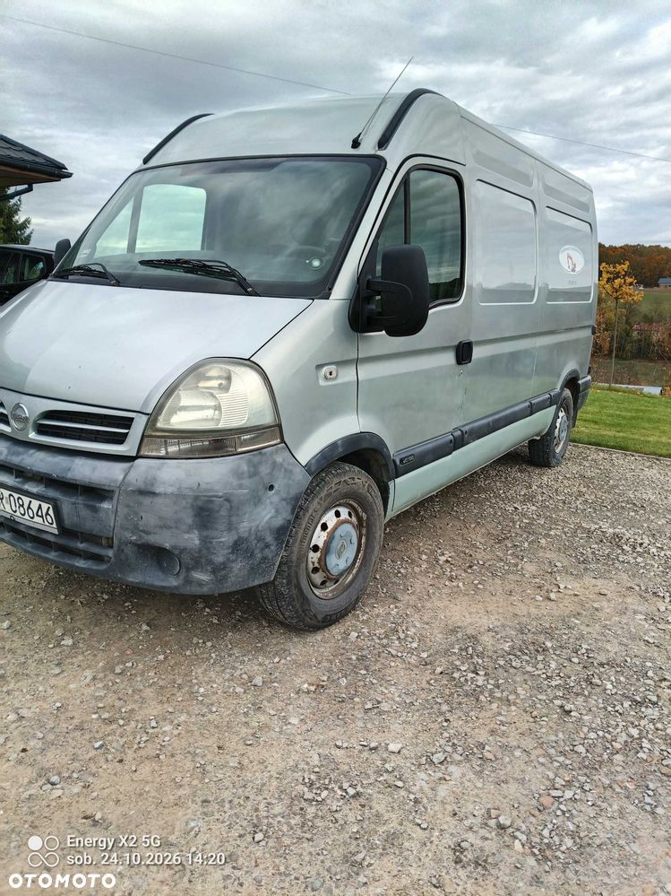 Nissan Interstar - 7