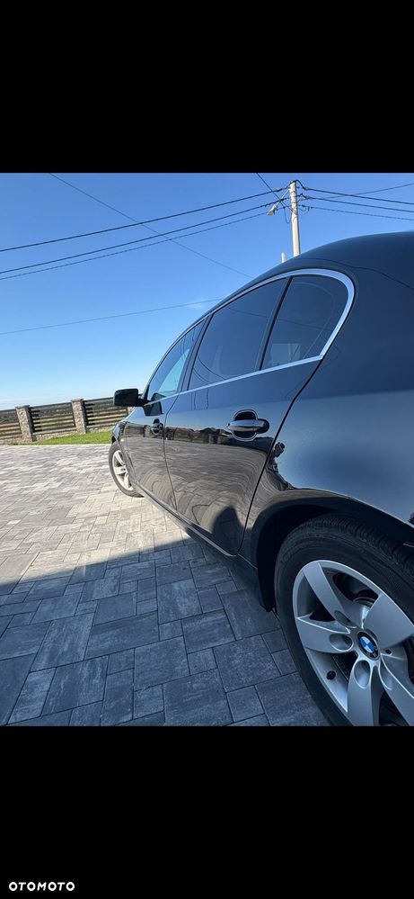 BMW Seria 5 523i - 7