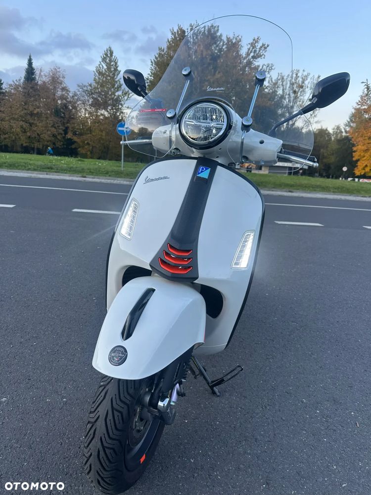 Vespa GTS - 24
