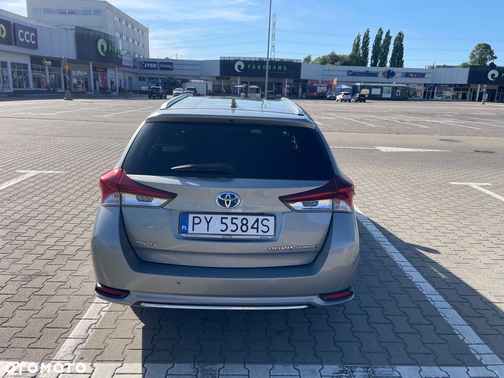 Toyota Auris 1.8 HSD Luna - 11