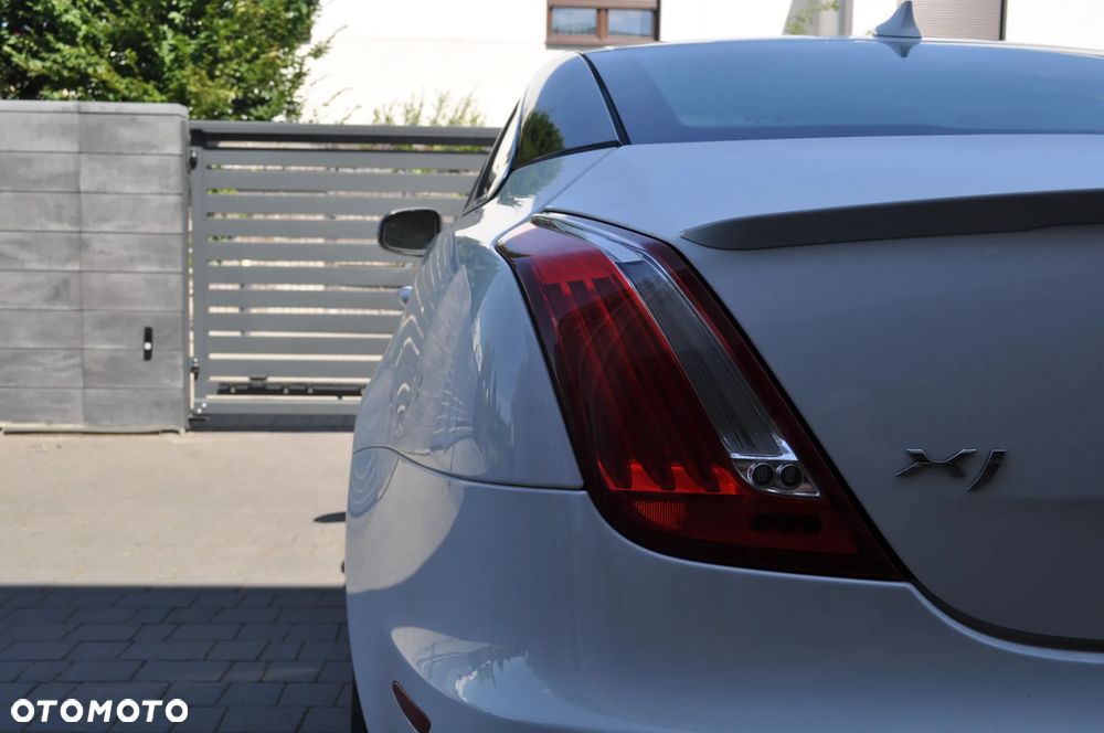 Jaguar XJ 3.0 V6 Kompressor Luxury - 12
