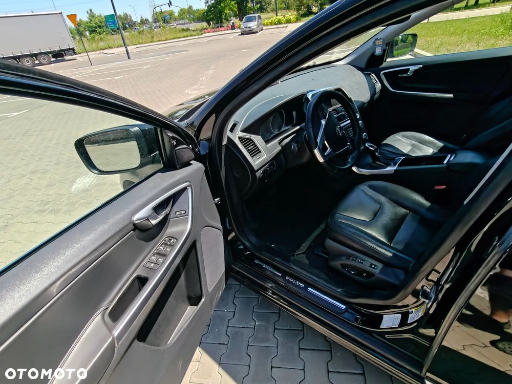 Volvo XC 60 T5 Drive-E Momentum - 11