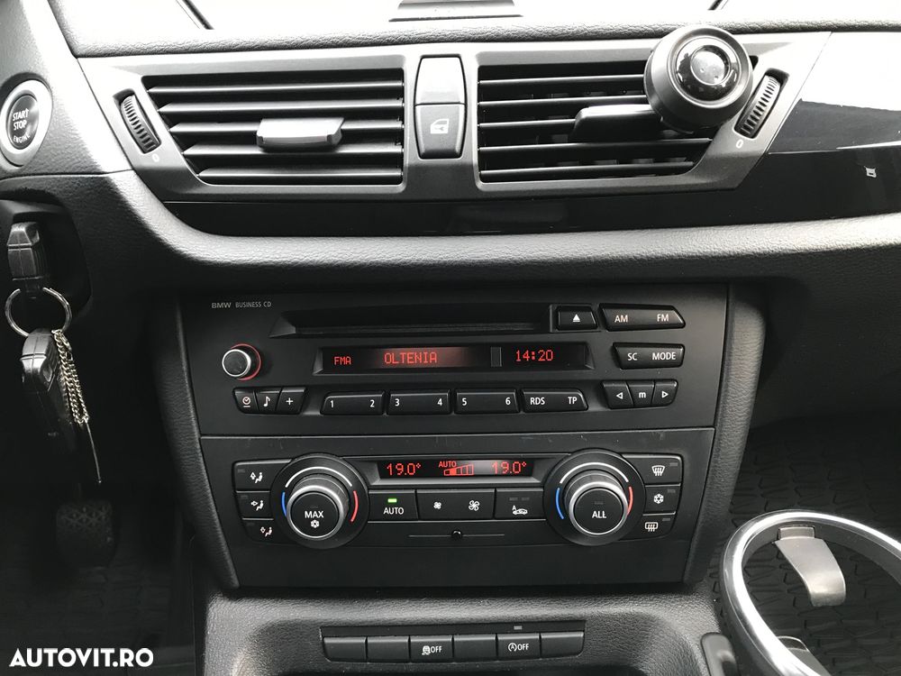 BMW X1 sDrive18d Sport Line - 13