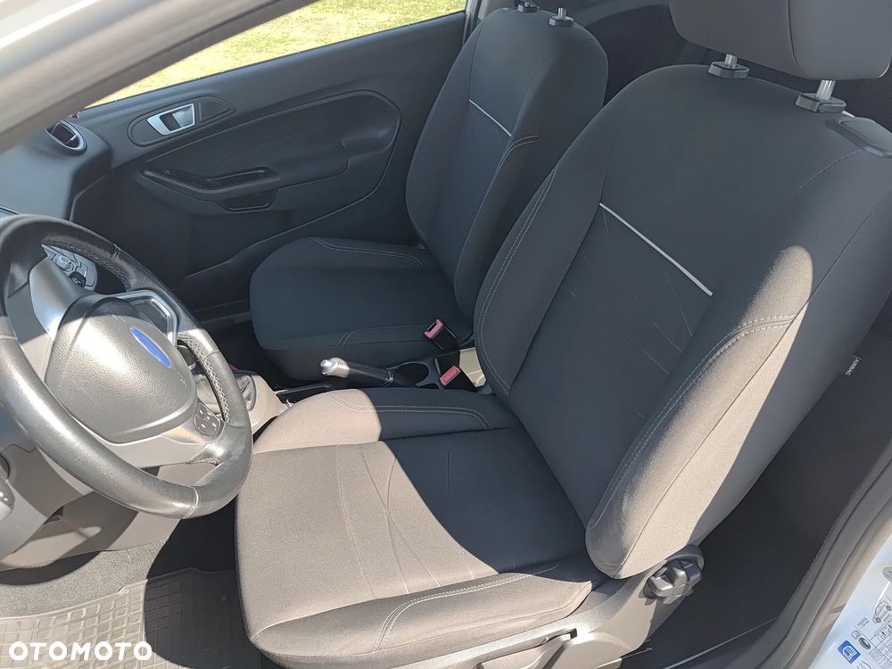 Ford Fiesta 1.25 Ambiente EU5 - 14